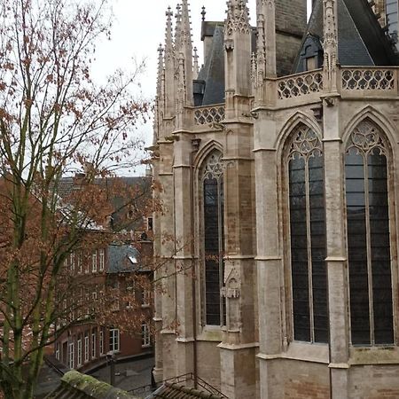 Al in den Aap gelogeerd? Appartement Mechelen Buitenkant foto